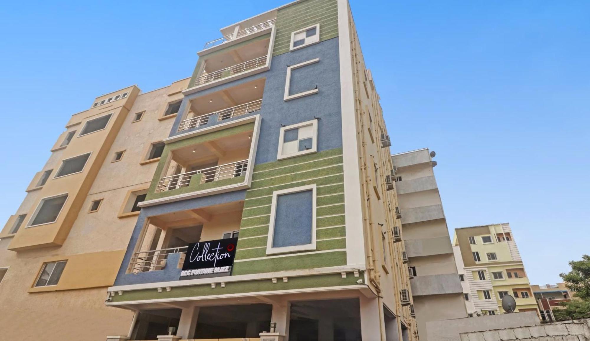 Super Townhouse Rcc Blizz Hotel Kondapur  Bagian luar foto