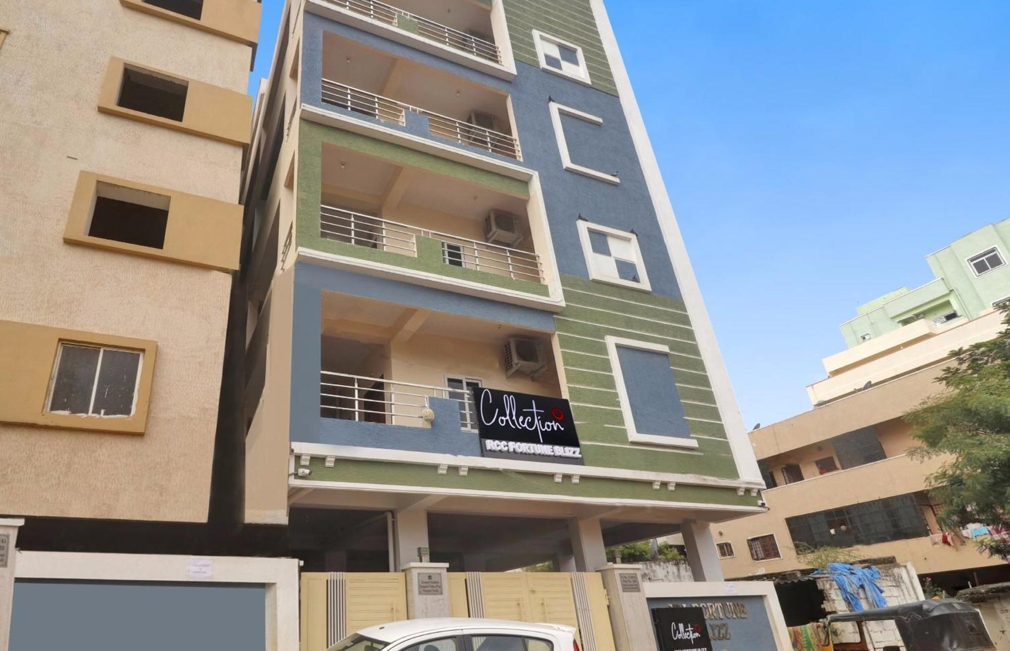 Super Townhouse Rcc Blizz Hotel Kondapur  Bagian luar foto
