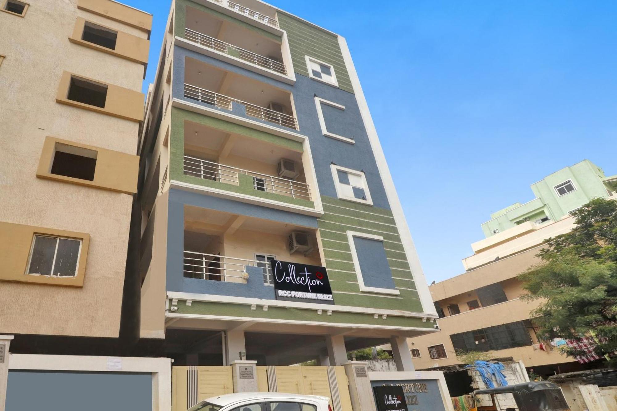 Super Townhouse Rcc Blizz Hotel Kondapur  Bagian luar foto